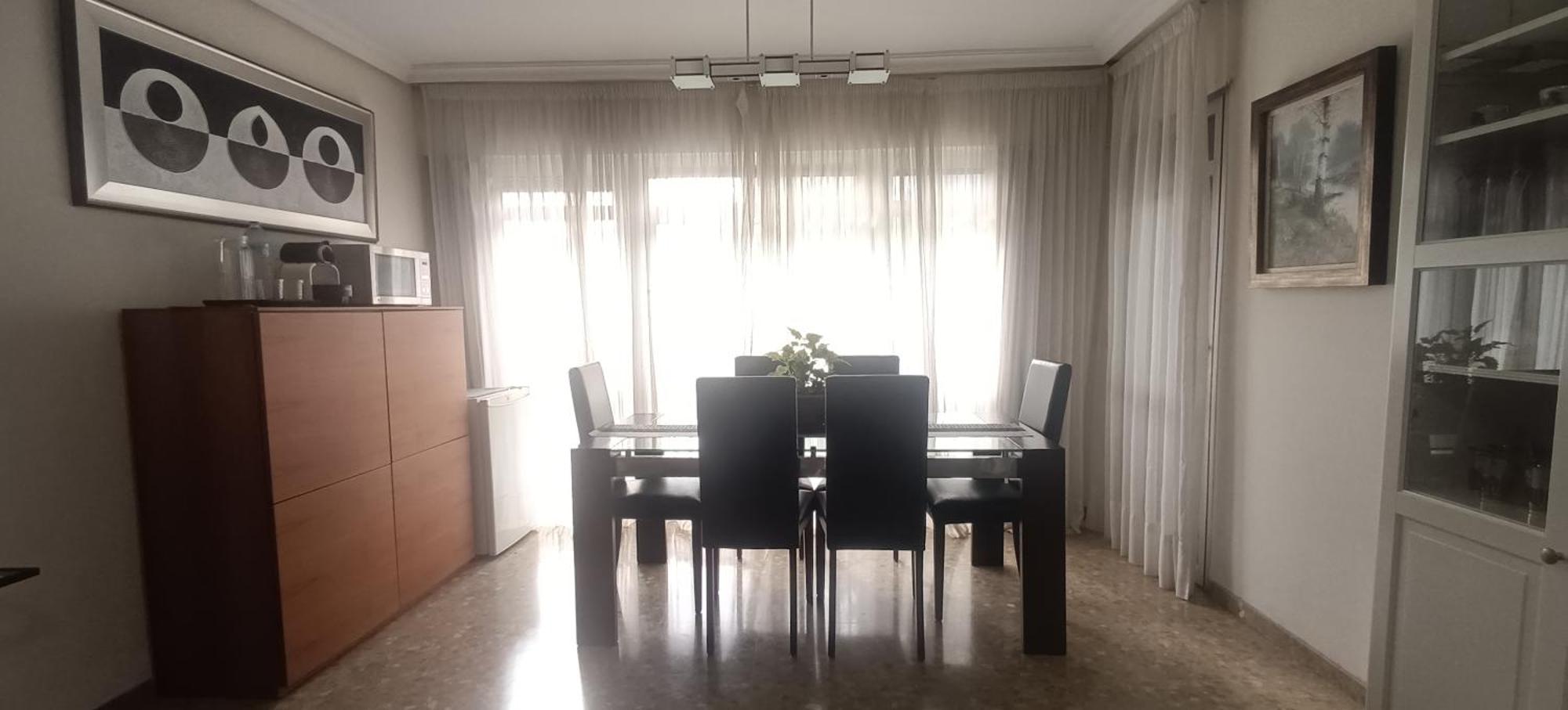Apartamento Bright Facing The River, Plaza España